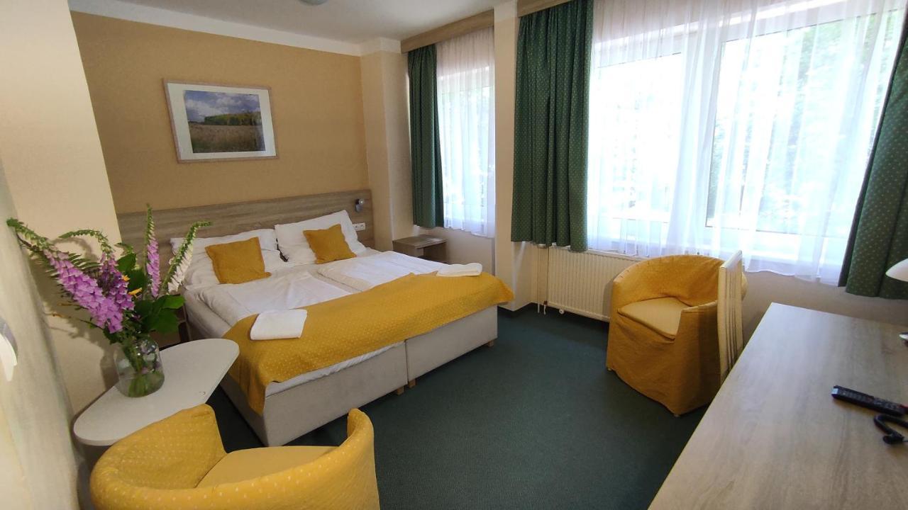 Parkhotel Sokolov Esterno foto